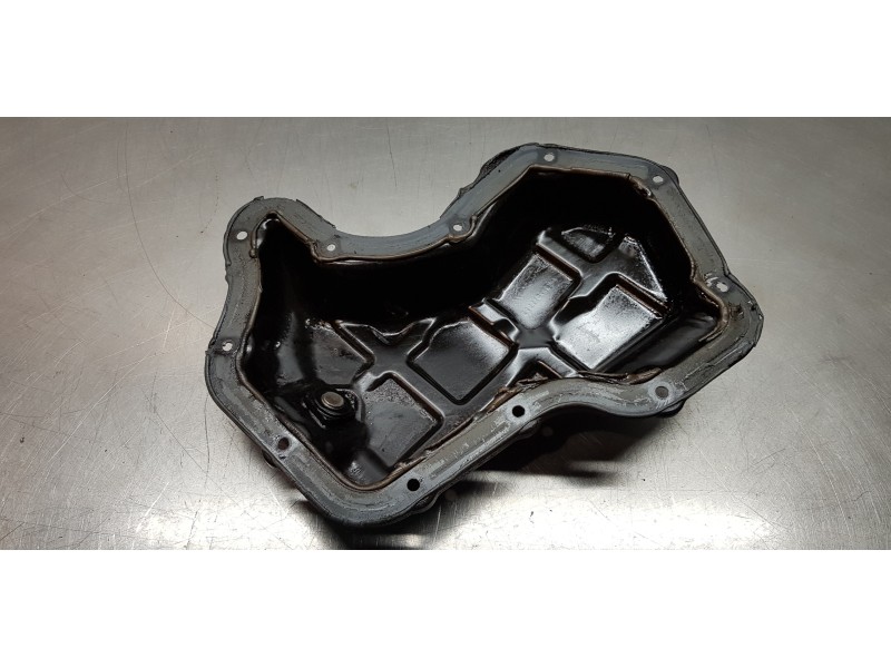 Recambio de carter para renault megane iv berlina 5p experience referencia OEM IAM 111118445R  