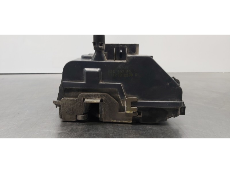 Recambio de cerradura puerta delantera derecha para peugeot 307 cc (s1) 2.0 referencia OEM IAM 9136Q1 52229780  Recambio de cerradura puerta delantera derecha para peugeot 307 cc (s1) 2.0 referencia OEM IAM 9136Q1 52229780