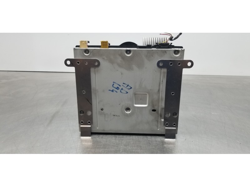 Recambio de sistema audio / radio cd para audi a8 (4e2) 4.2 quattro referencia OEM IAM 4E0035541 4E0035541BX 