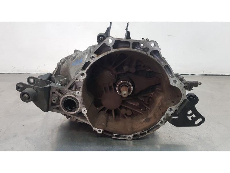 Recambio de caja cambios para toyota verso advance referencia OEM IAM 3030064120  