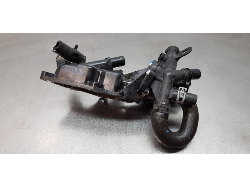 Recambio de termostato para renault megane iv berlina 5p experience referencia OEM IAM 110601560R  