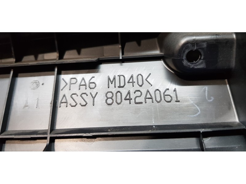 Recambio de guantera para mitsubishi outlander (cw0) challenge 4wd referencia OEM IAM 8042A061   Recambio de guantera para mitsubishi outlander (cw0) challenge 4wd referencia OEM IAM 8042A061