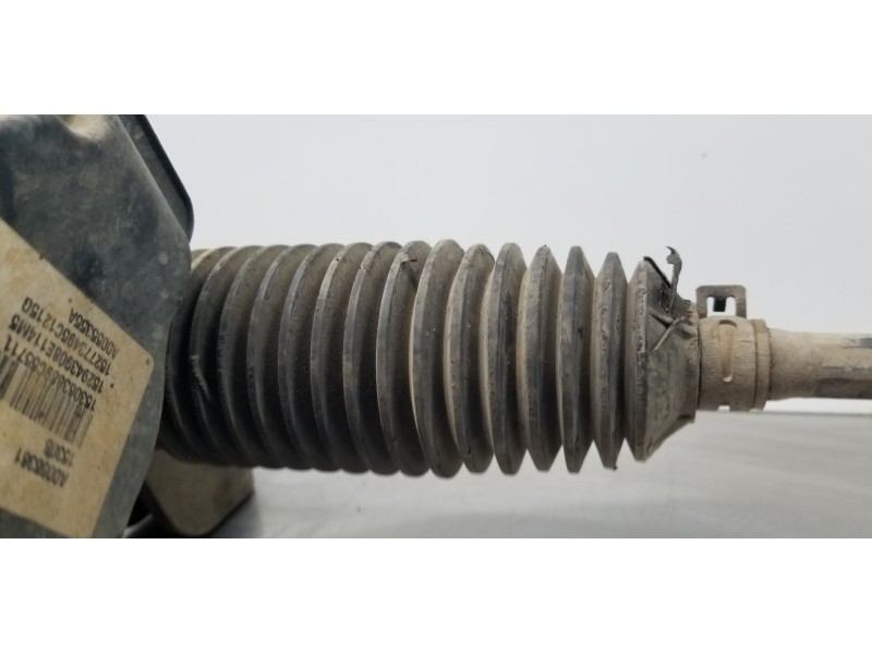 Recambio de cremallera direccion para hyundai tucson tl referencia OEM IAM 57700D7000  