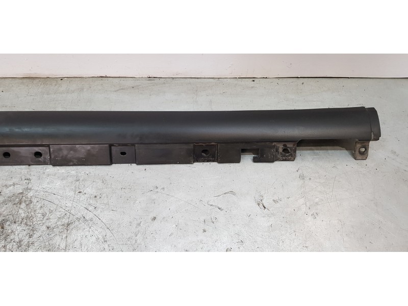 Recambio de faldon lateral para bmw x3 (f25) xdrive 20d referencia OEM IAM 51777210080  