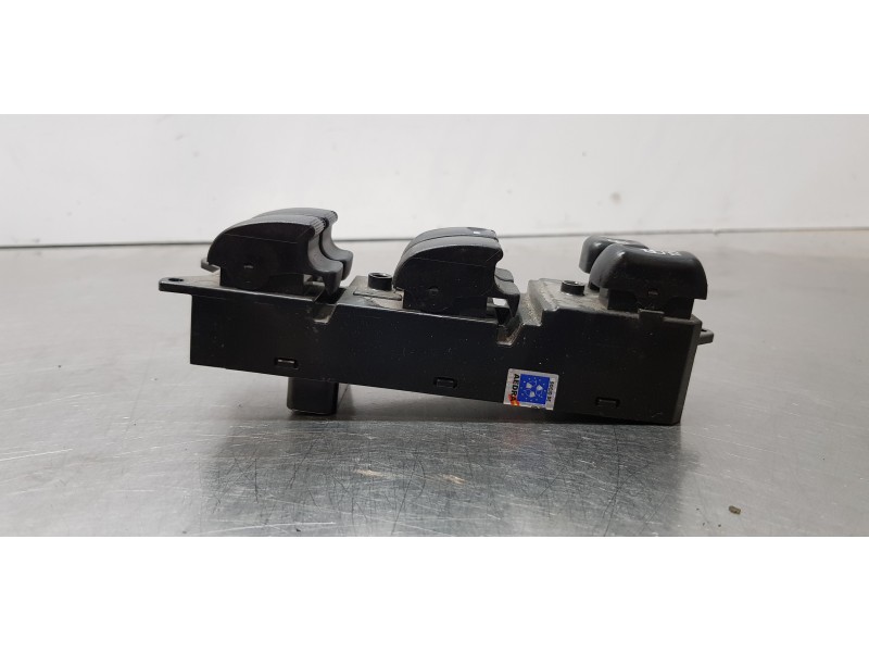 Recambio de mando elevalunas delantero izquierdo para mitsubishi outlander (cw0) challenge 4wd referencia OEM IAM 8608A185   Recambio de mando elevalunas delantero izquierdo para mitsubishi outlander (cw0) challenge 4wd referencia OEM IAM 8608A185