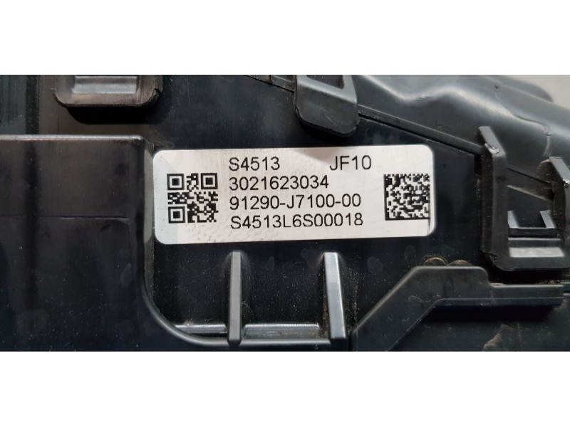 Recambio de caja reles / fusibles para kia ceed sportswagon tech referencia OEM IAM 91290J7100  