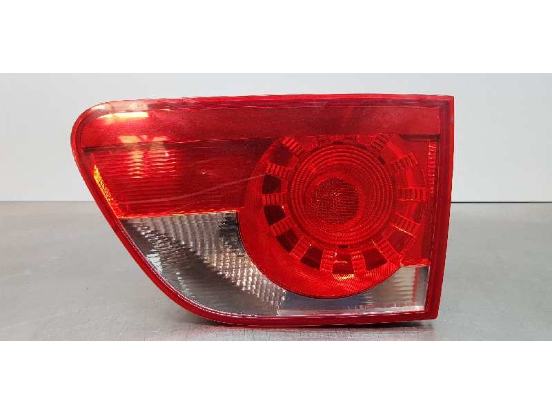 Recambio de piloto trasero derecho interior para seat altea xl (5p5) stylance / style referencia OEM IAM 5P8945108B   Recambio de piloto trasero derecho interior para seat altea xl (5p5) stylance / style referencia OEM IAM 5P8945108B