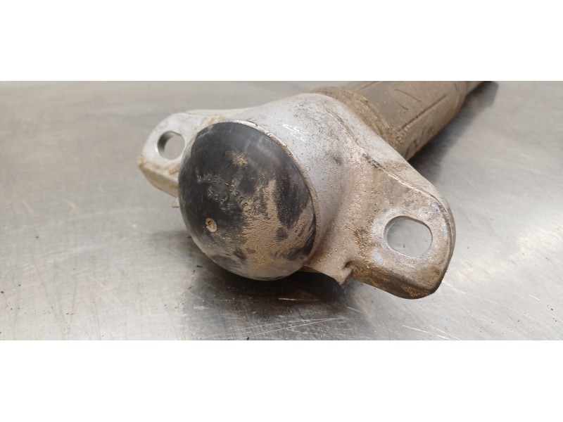 Recambio de amortiguador trasero derecho para toyota rav4 hybrid 4x2 advance referencia OEM IAM 4853080897 4853042130 