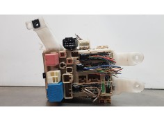 Recambio de caja reles / fusibles para toyota verso advance referencia OEM IAM 827300FA00