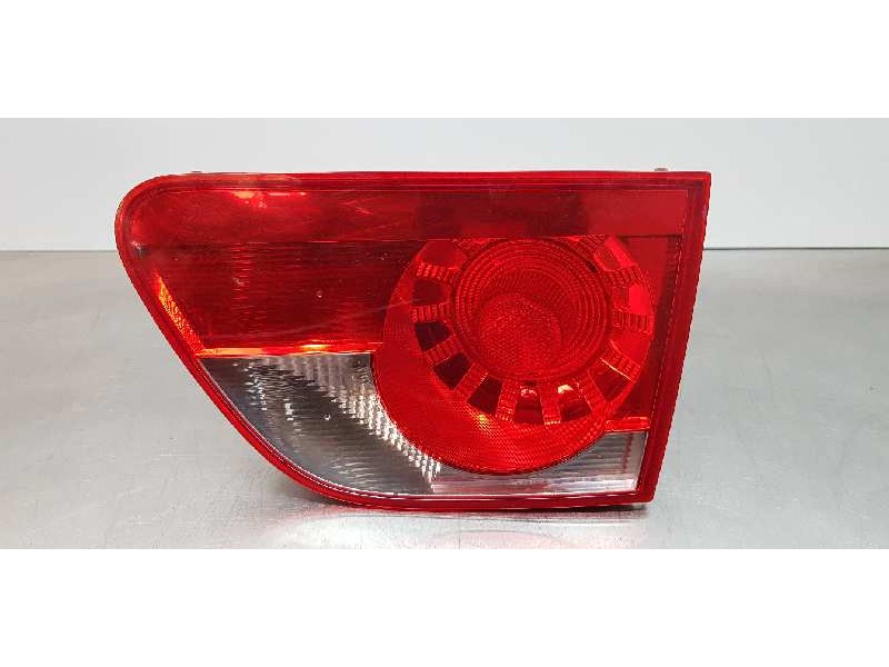 Recambio de piloto trasero derecho interior para seat altea xl (5p5) stylance / style referencia OEM IAM 5P8945108B   Recambio de piloto trasero derecho interior para seat altea xl (5p5) stylance / style referencia OEM IAM 5P8945108B