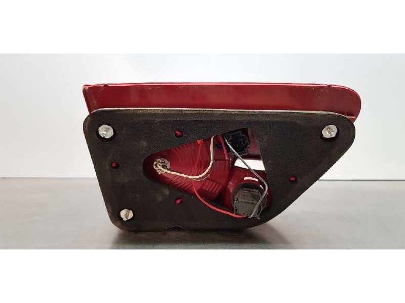 Recambio de piloto trasero derecho interior para seat altea xl (5p5) stylance / style referencia OEM IAM 5P8945108B   Recambio de piloto trasero derecho interior para seat altea xl (5p5) stylance / style referencia OEM IAM 5P8945108B