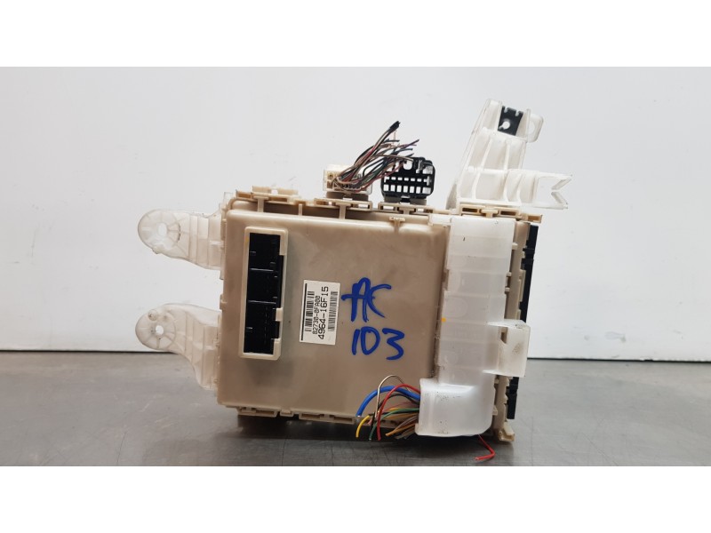 Recambio de caja reles / fusibles para toyota verso advance referencia OEM IAM 827300FA00   Recambio de caja reles / fusibles para toyota verso advance referencia OEM IAM 827300FA00