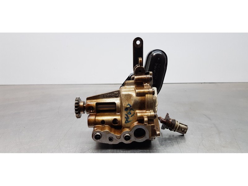 Recambio de bomba aceite para renault megane iv berlina 5p experience referencia OEM IAM 150005863R  