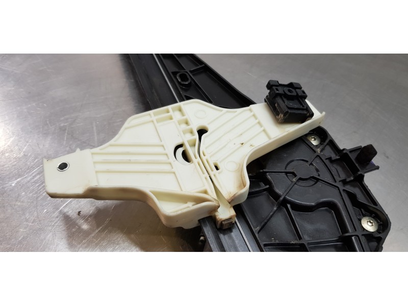 Recambio de elevalunas trasero derecho para peugeot 3008 active referencia OEM IAM 9830388880 9829482480  Recambio de elevalunas trasero derecho para peugeot 3008 active referencia OEM IAM 9830388880 9829482480