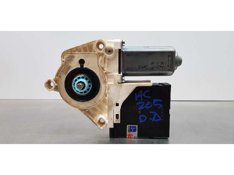 Recambio de motor elevalunas delantero derecho para seat altea xl (5p5) stylance / style referencia OEM IAM 3C8959702   Recambio de motor elevalunas delantero derecho para seat altea xl (5p5) stylance / style referencia OEM IAM 3C8959702