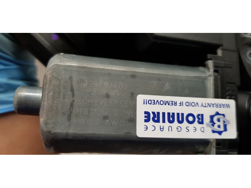 Recambio de elevalunas trasero derecho para peugeot 3008 active referencia OEM IAM 9830388880 9829482480  Recambio de elevalunas trasero derecho para peugeot 3008 active referencia OEM IAM 9830388880 9829482480