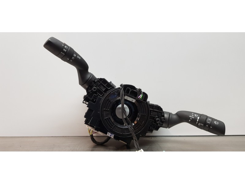 Recambio de anillo airbag para toyota rav4 hybrid 4x2 advance referencia OEM IAM 8430852010 8431911010 