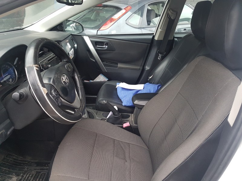 toyota auris touring sports (e18) del año 2013