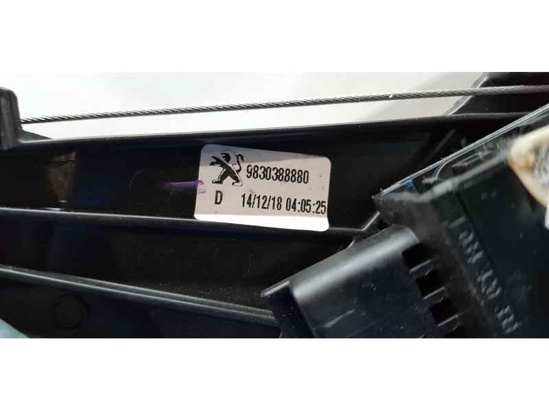 Recambio de elevalunas trasero derecho para peugeot 3008 active referencia OEM IAM 9830388880 9829482480  Recambio de elevalunas trasero derecho para peugeot 3008 active referencia OEM IAM 9830388880 9829482480