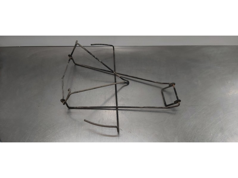 Recambio de soporte rueda repuesto para renault kangoo (f/kc0) alize referencia OEM IAM 7700312294   Recambio de soporte rueda repuesto para renault kangoo (f/kc0) alize referencia OEM IAM 7700312294