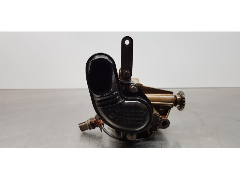 Recambio de bomba aceite para renault megane iv berlina 5p experience referencia OEM IAM 150005863R  