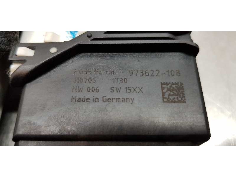 Recambio de motor elevalunas trasero derecho para seat altea xl (5p5) stylance / style referencia OEM IAM 3C0959704D   Recambio de motor elevalunas trasero derecho para seat altea xl (5p5) stylance / style referencia OEM IAM 3C0959704D