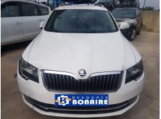skoda superb combi (3t5) del año 2014