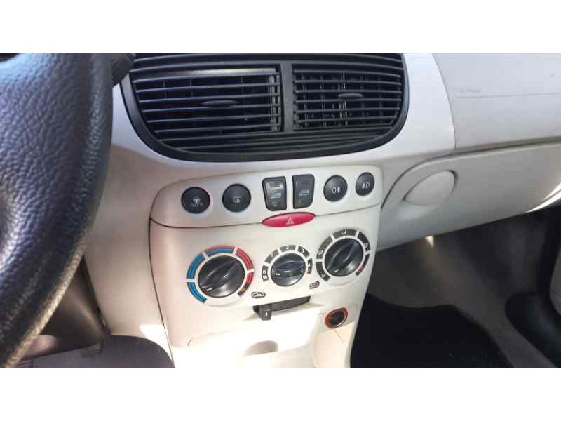 fiat punto berlina (188) del año 2004