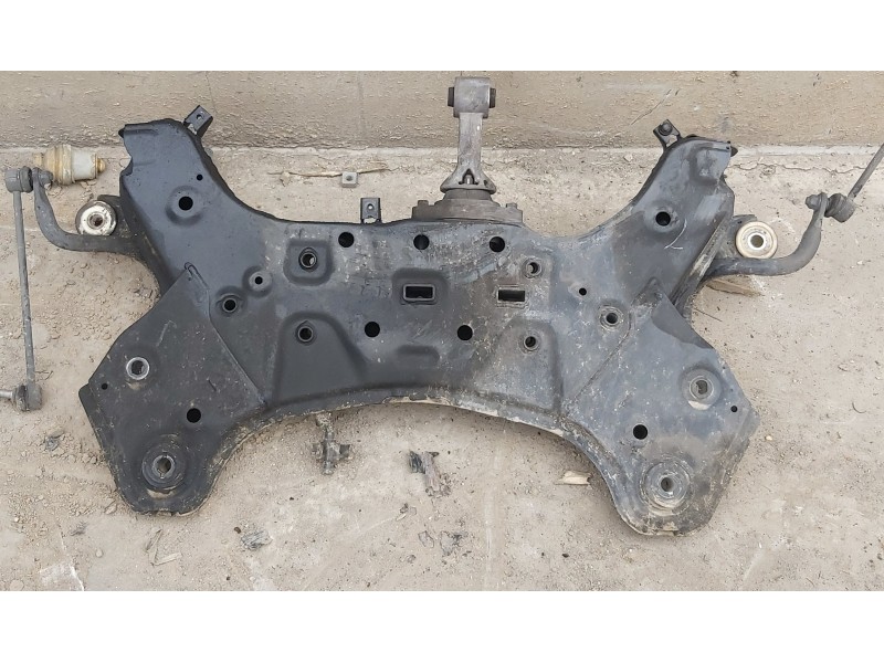 Recambio de puente delantero para kia carens ( ) basic referencia OEM IAM 62405A4650  