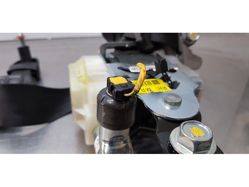 Recambio de cinturon seguridad delantero derecho para ssangyong korando crystal 4x2 referencia OEM IAM 7460234006LBA   Recambio de cinturon seguridad delantero derecho para ssangyong korando crystal 4x2 referencia OEM IAM 7460234006LBA