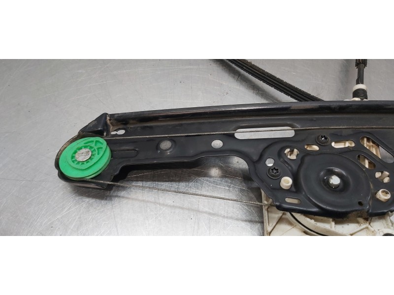 Recambio de elevalunas delantero derecho para bmw serie 1 berlina (e81/e87) 118d referencia OEM IAM 51337138466   Recambio de elevalunas delantero derecho para bmw serie 1 berlina (e81/e87) 118d referencia OEM IAM 51337138466