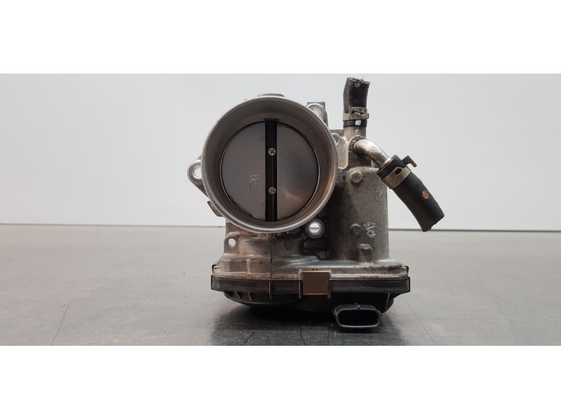 Recambio de caja mariposa para toyota rav4 hybrid 4x2 advance referencia OEM IAM 2203025020  