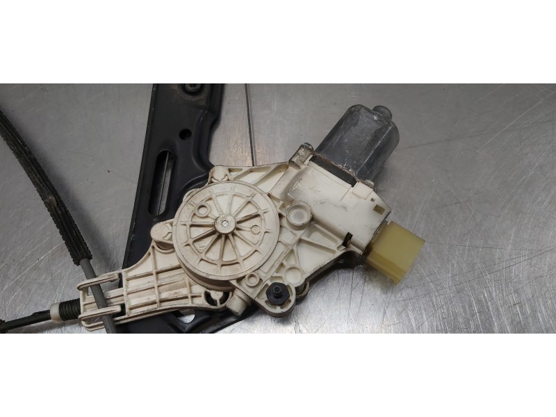 Recambio de elevalunas delantero derecho para bmw serie 1 berlina (e81/e87) 118d referencia OEM IAM 51337138466   Recambio de elevalunas delantero derecho para bmw serie 1 berlina (e81/e87) 118d referencia OEM IAM 51337138466