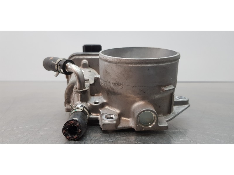 Recambio de caja mariposa para toyota rav4 hybrid 4x2 advance referencia OEM IAM 2203025020  