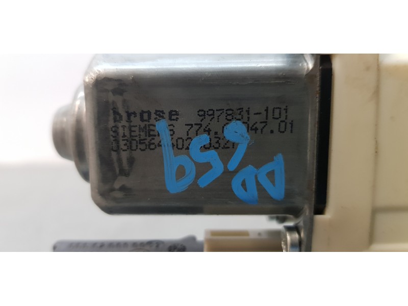 Recambio de motor elevalunas delantero derecho para citroen c4 berlina cool referencia OEM IAM 9647441380  