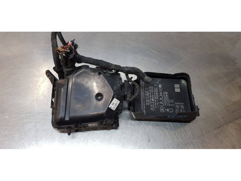 Recambio de caja reles / fusibles para kia carens ( ) concept referencia OEM IAM 91320A4730  