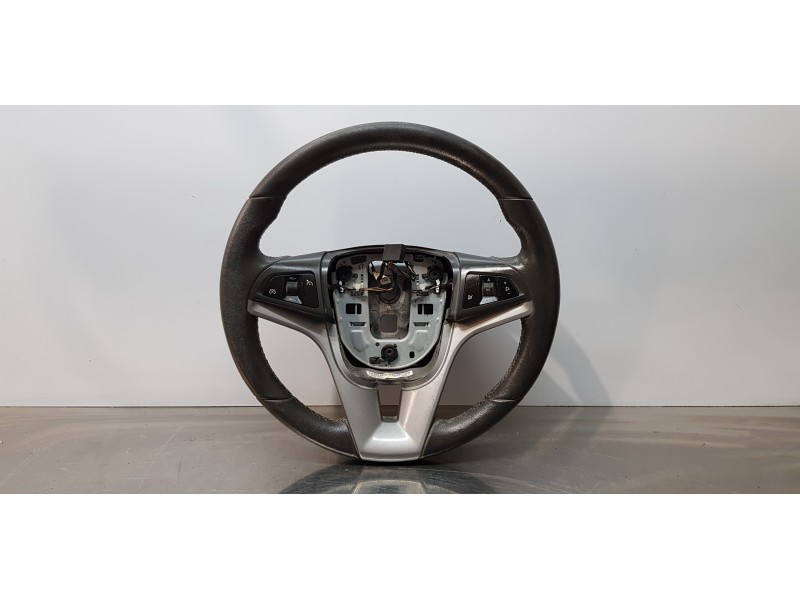 Recambio de volante para chevrolet cruze lt referencia OEM IAM 13307026   Recambio de volante para chevrolet cruze lt referencia OEM IAM 13307026