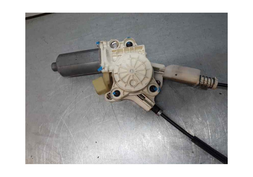 Recambio de elevalunas delantero izquierdo para mercedes clase clk (w209) cabrio 350 (209.456) referencia OEM IAM A2308201042  