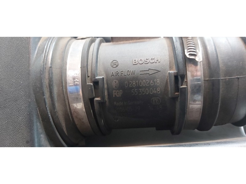 Recambio de filtro aire para opel vectra c berlina cosmo referencia OEM IAM 13271392  