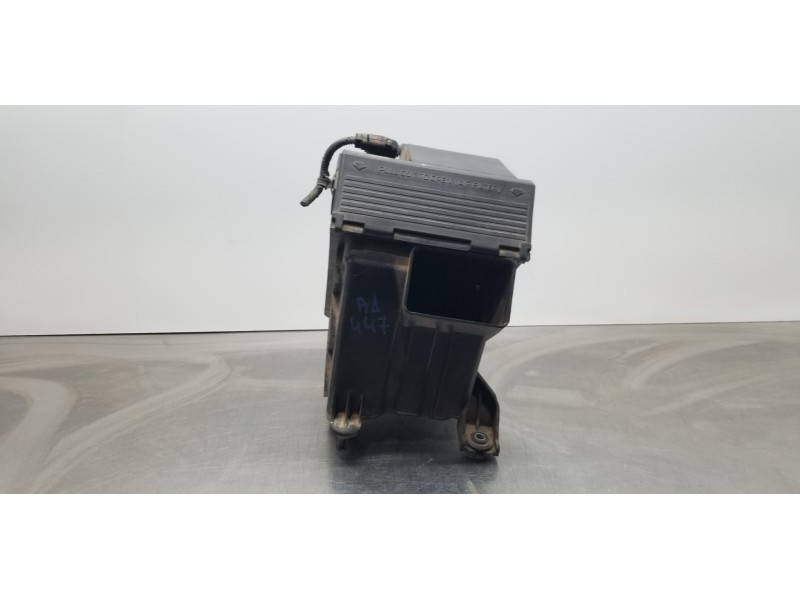 Recambio de filtro aire para hyundai tucson tl referencia OEM IAM 28110D3100  