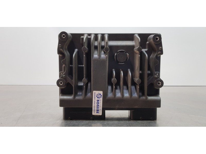 Recambio de centralita motor uce para toyota rav4 hybrid 4x2 advance referencia OEM IAM 896614AG40 2830001530 