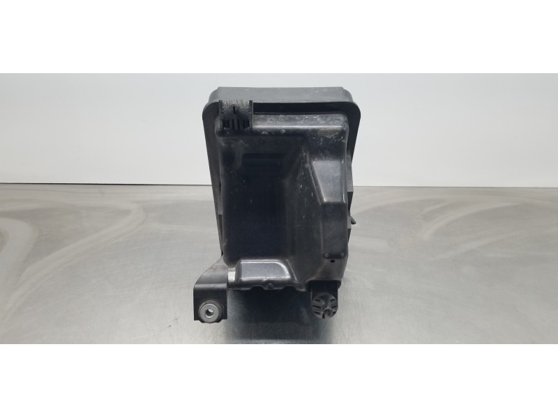 Recambio de filtro aire para hyundai tucson tl referencia OEM IAM 28110D3100  