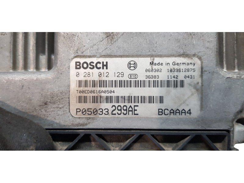 Recambio de centralita motor uce para dodge caliber s referencia OEM IAM P05033299AE  