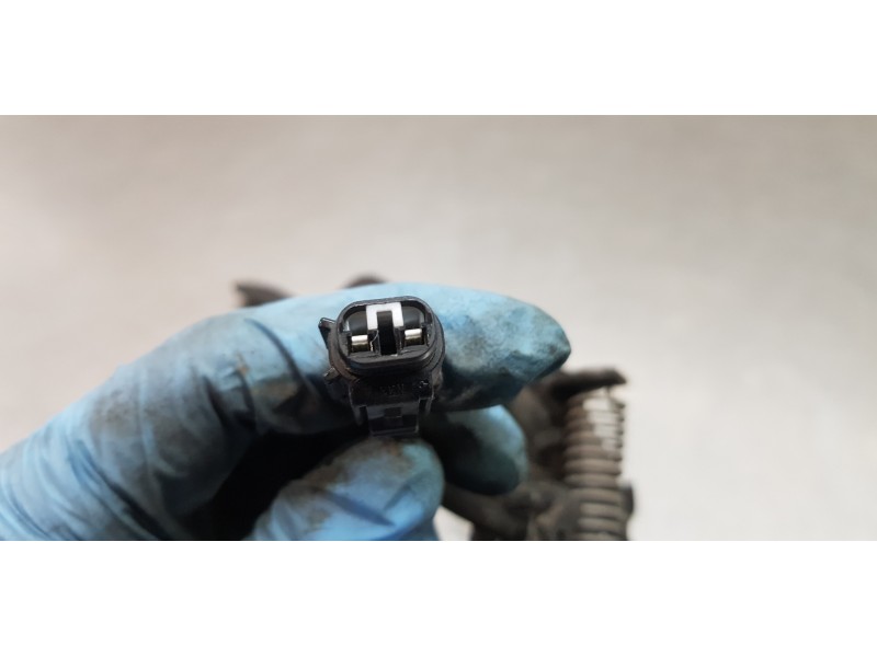 Recambio de cerradura capot para toyota rav4 hybrid 4x2 advance referencia OEM IAM 5351042130  