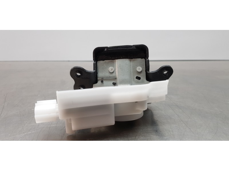 Recambio de cerradura maletero / porton para toyota rav4 hybrid 4x2 advance referencia OEM IAM 6935042090  