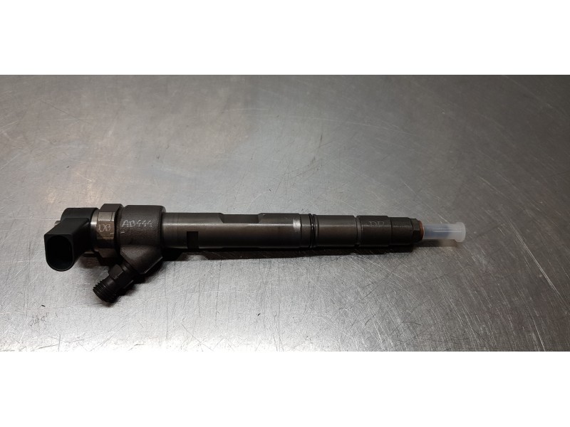 Recambio de inyector para audi a8 (4e2) 4.0 tdi quattro referencia OEM IAM 057130277M  