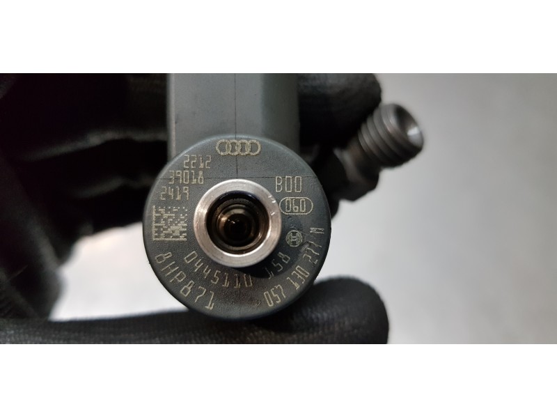 Recambio de inyector para audi a8 (4e2) 4.0 tdi quattro referencia OEM IAM 057130277M  