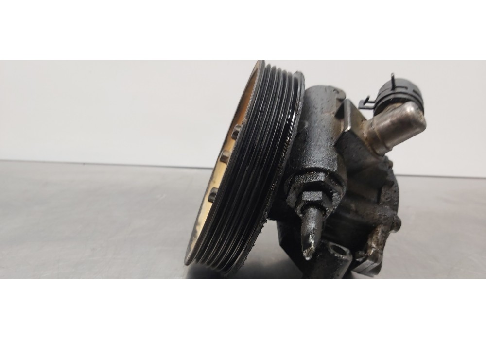 Recambio de bomba direccion para mercedes clase m (w163) 270 cdi (163.113) referencia OEM IAM A0024669101 A6112300115 