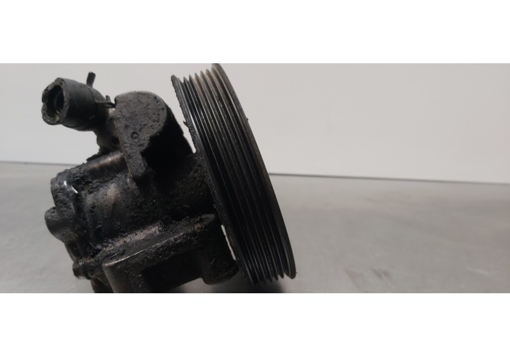 Recambio de bomba direccion para mercedes clase m (w163) 270 cdi (163.113) referencia OEM IAM A0024669101 A6112300115 