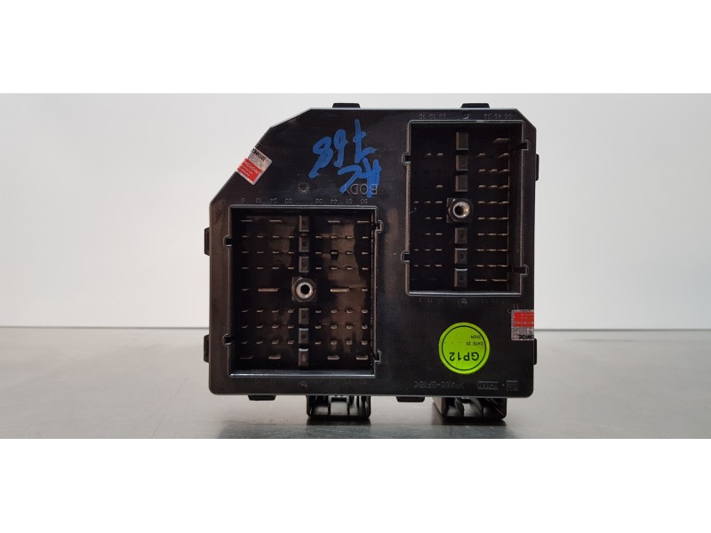 Recambio de caja reles / fusibles para opel antara enjoy 4x4 referencia OEM IAM 95031450  